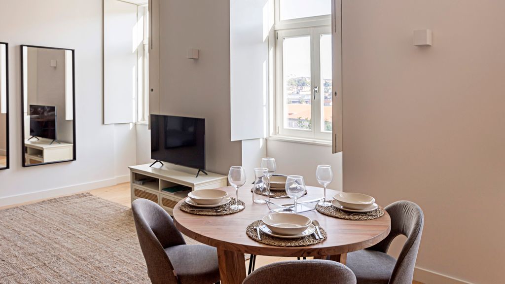 Modern Flat in Miragaia by LovelyStay