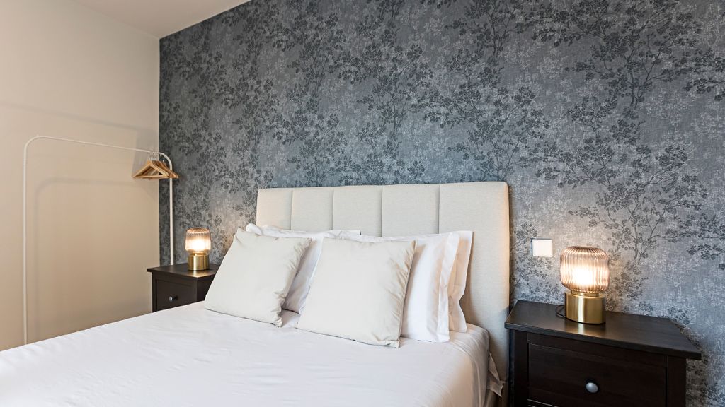 Superb Flat w/ Balcony and AC by LovelyStay
