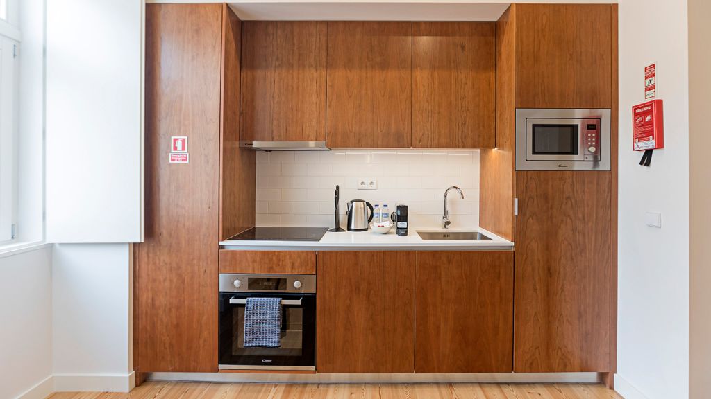 Superb Flat w/ Balcony and AC by LovelyStay