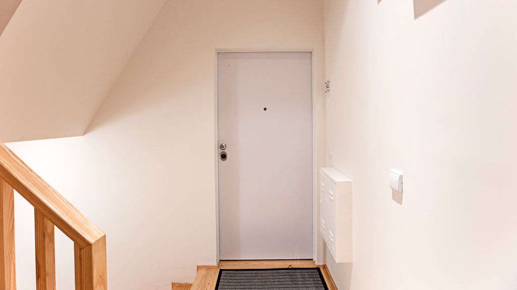 Superb Flat w/ Balcony and AC by LovelyStay