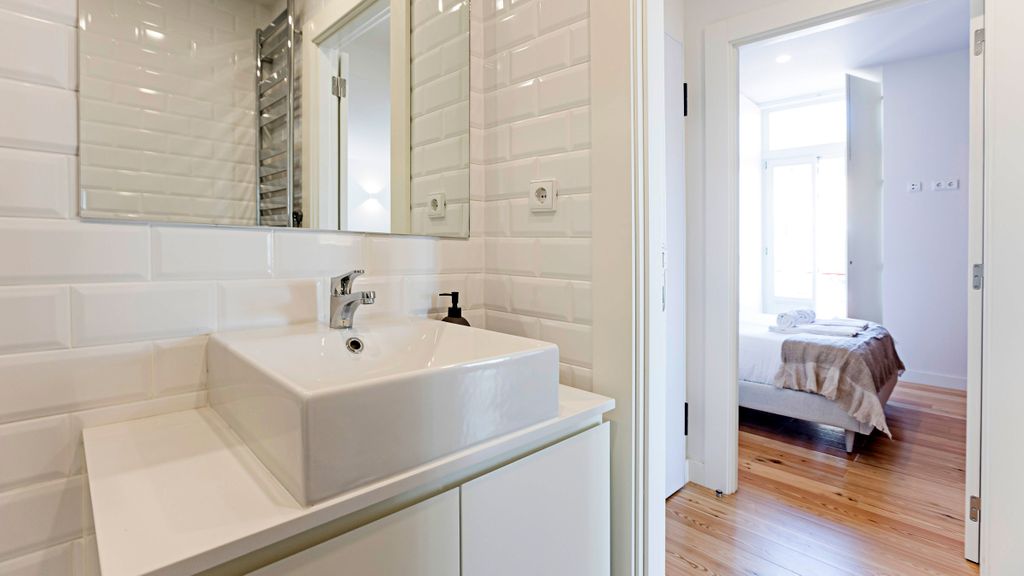 Stunning Duplex Near River by LovelyStay