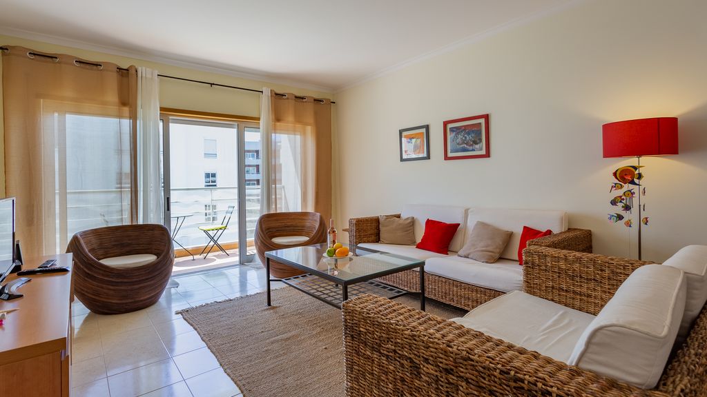 Lovesome Apartment W/ Balcony by LovelyStay