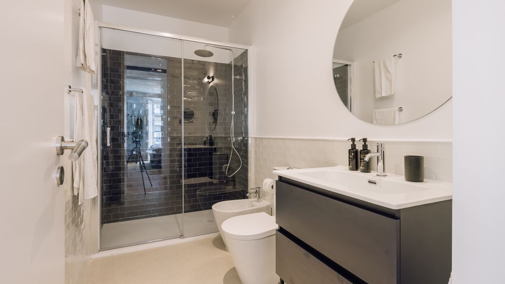 One Bedroom Apartment