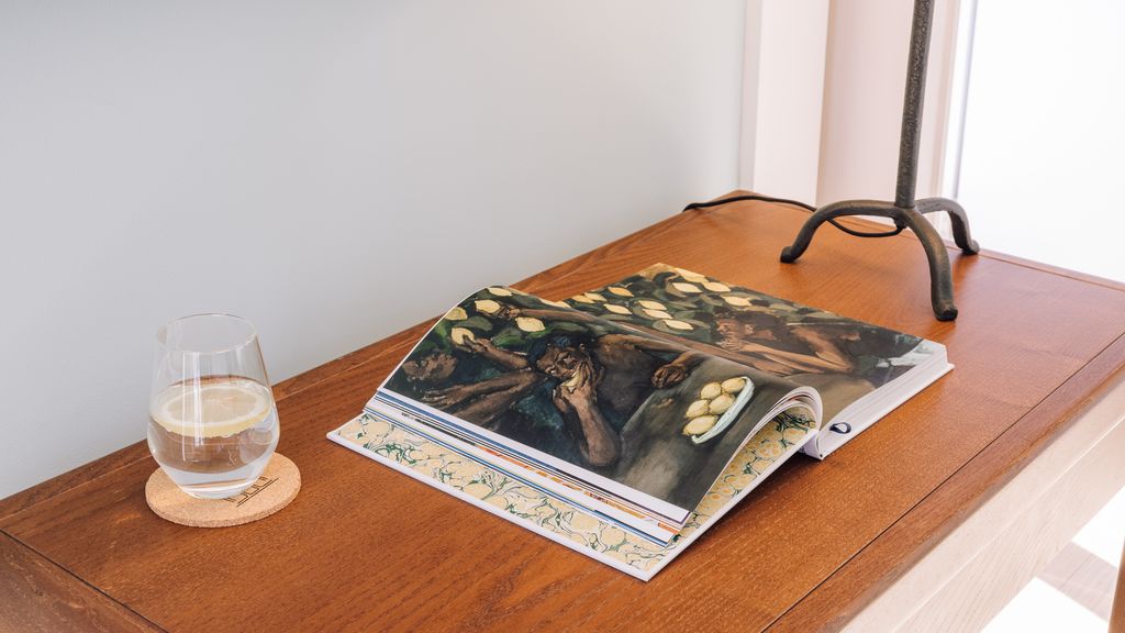 One Bedroom Apartment