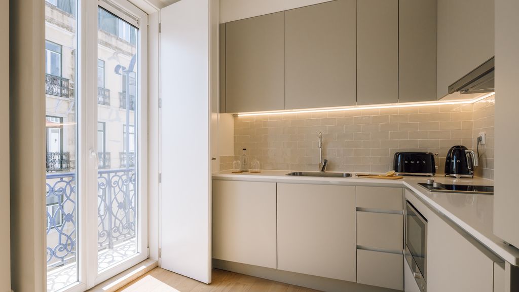 One Bedroom Apartment with City View