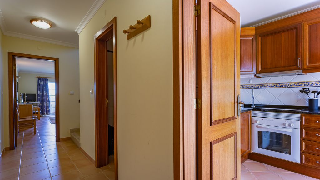 2BDR Duplex W AC & Pool in Portimão by Lovelystay