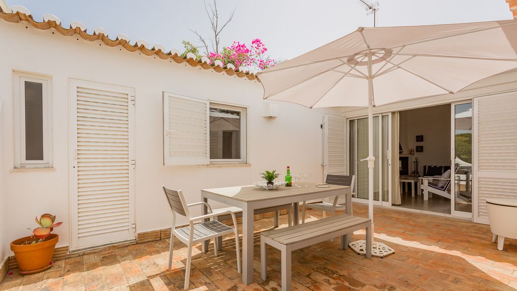 Sea 3BDR House W/ Patio by Lovelystay