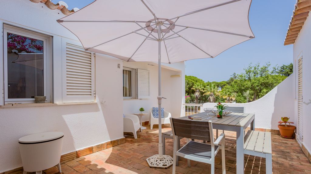 Sea 3BDR House W/ Patio by Lovelystay