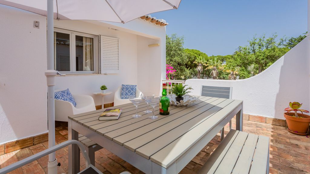 Sea 3BDR House W/ Patio by Lovelystay