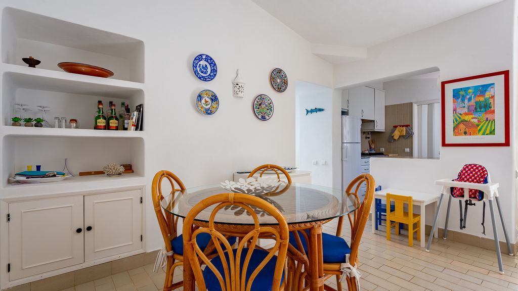Sea 3BDR House W/ Patio by Lovelystay
