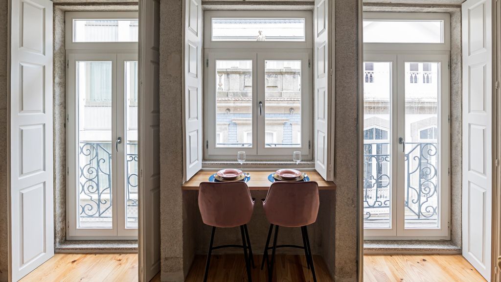 Turquoise Flat w/ AC & Balcony by LovelyStay