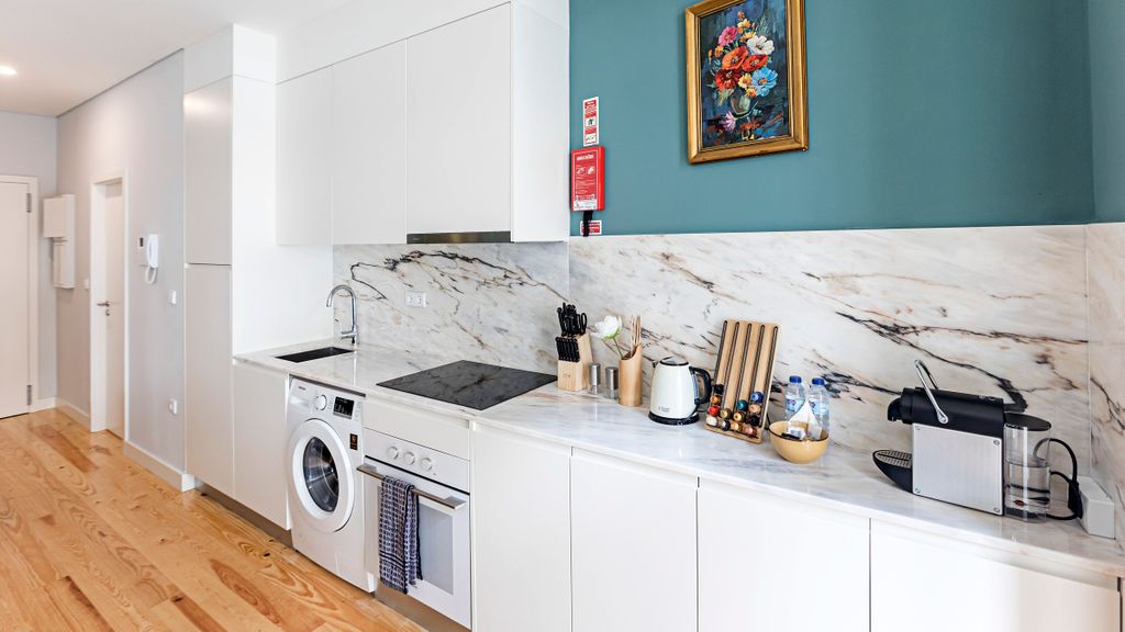 Turquoise Flat w/ AC & Balcony by LovelyStay