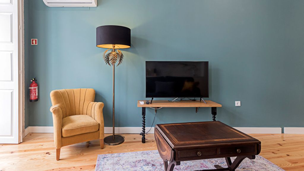 Turquoise Flat w/ AC & Balcony by LovelyStay