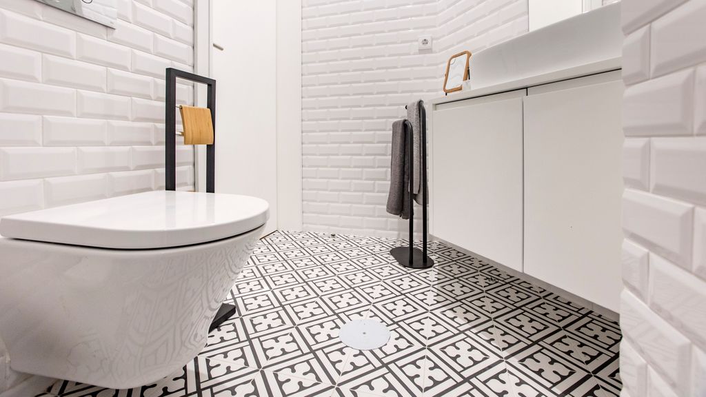 Downtown Wonder Flat w/ AC by LovelyStay