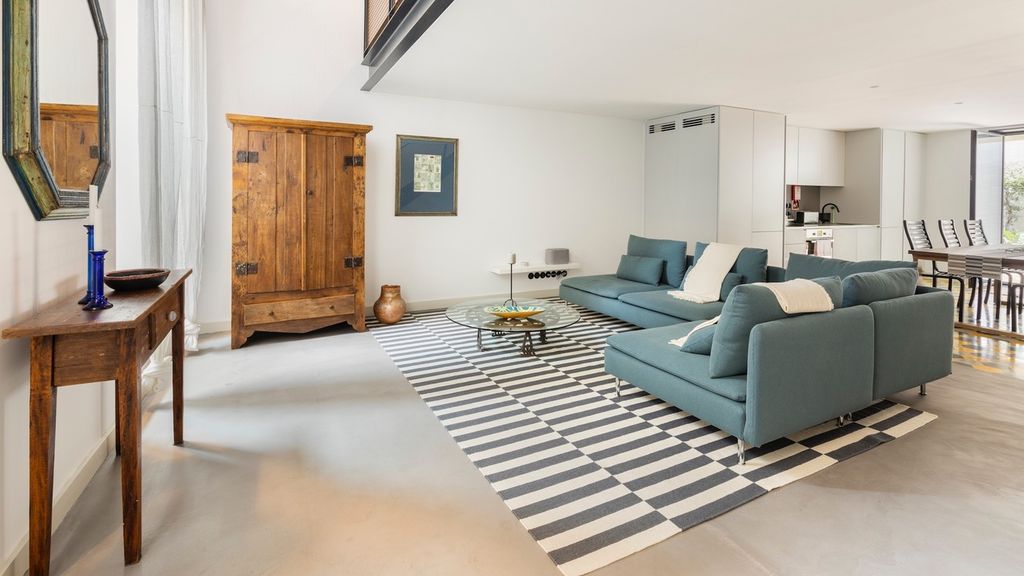 Majestic Apartment W/ Patio by LovelyStay