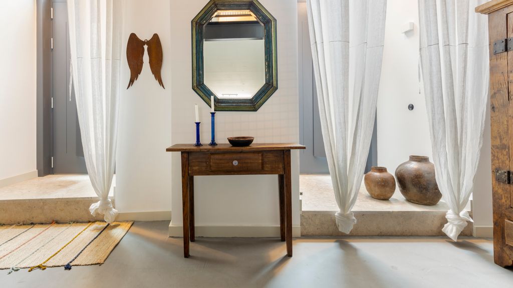 Majestic Apartment W/ Patio by LovelyStay