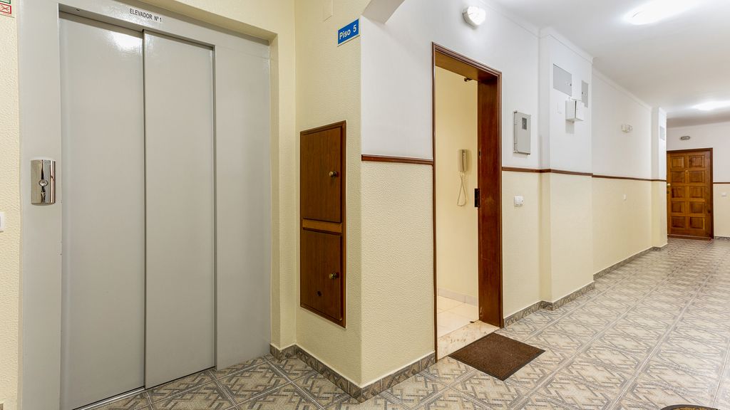 1 BDR Infante Flat in Quarteira by LovelyStay