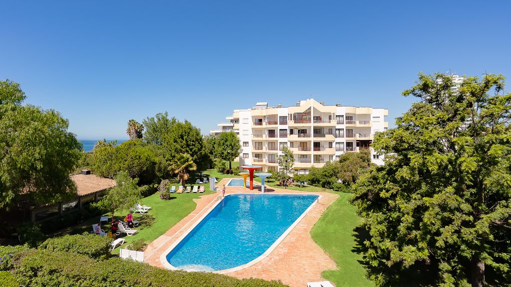 Praia da Rocha Wonder w/ Balcony by LovelyStay