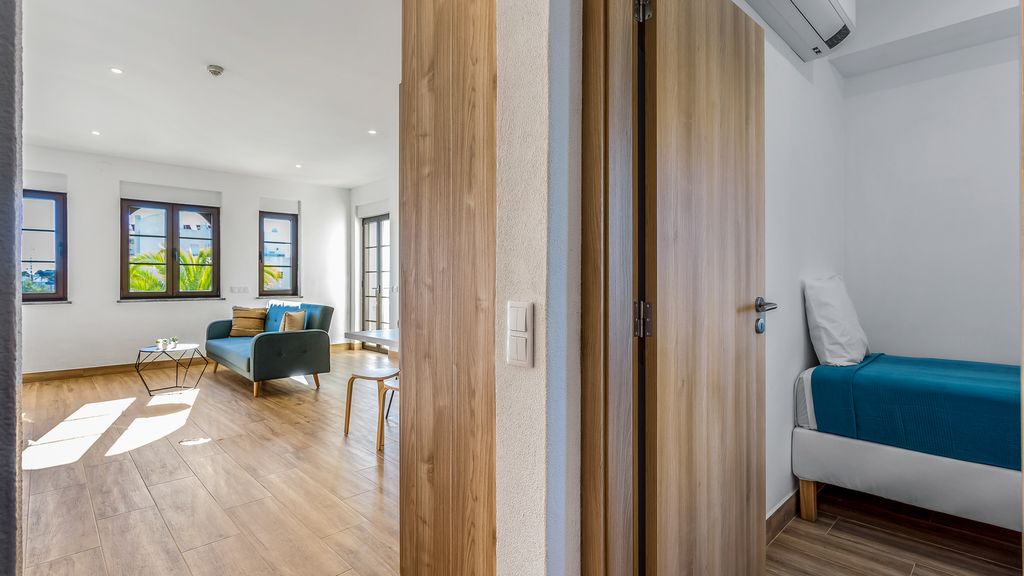 Quinta dos Arcos 2BR w/ AC & Pool by LovelyStay