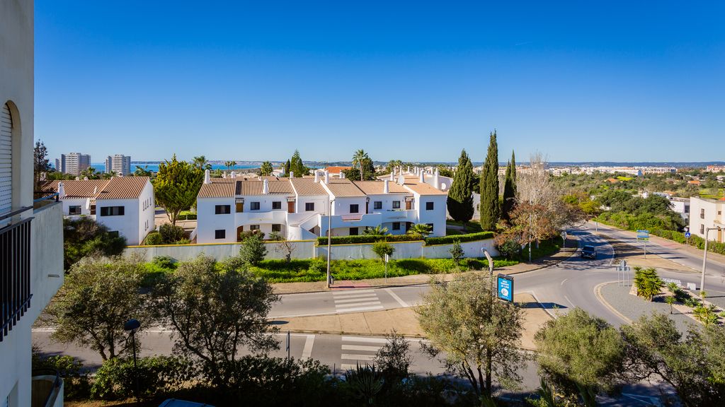 Quinta dos Arcos 2BR w/ AC & Pool by LovelyStay