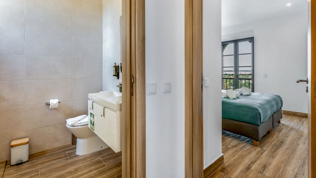Quinta dos Arcos 2BR w/ AC & Pool by LovelyStay