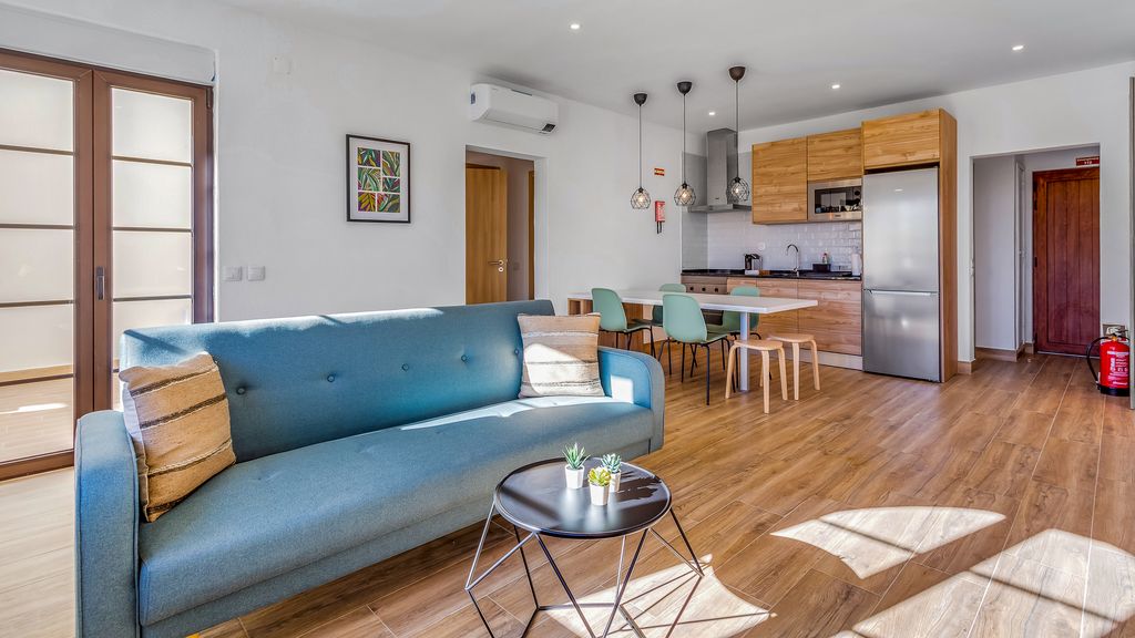 Quinta dos Arcos 2BR w/ AC & Pool by LovelyStay