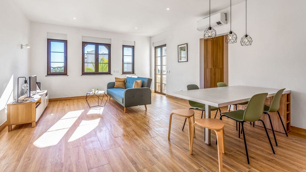 Quinta dos Arcos 2BR w/ AC & Pool by LovelyStay
