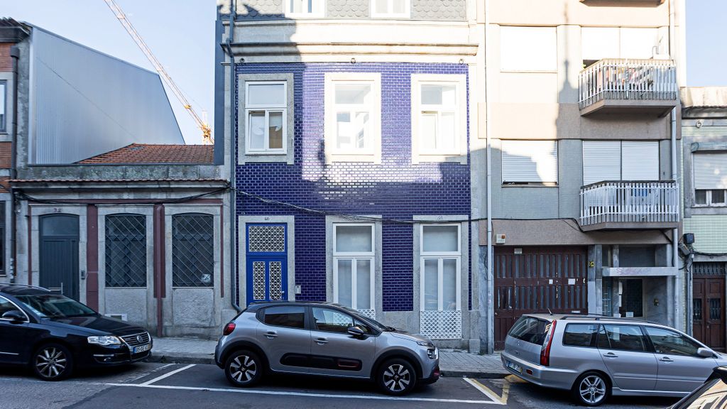 Wonderful Duplex w/ Patio & AC by LovelyStay
