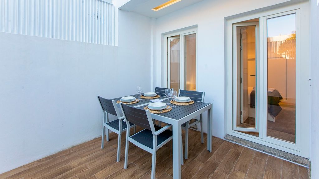 Wonderful Duplex w/ Patio & AC by LovelyStay