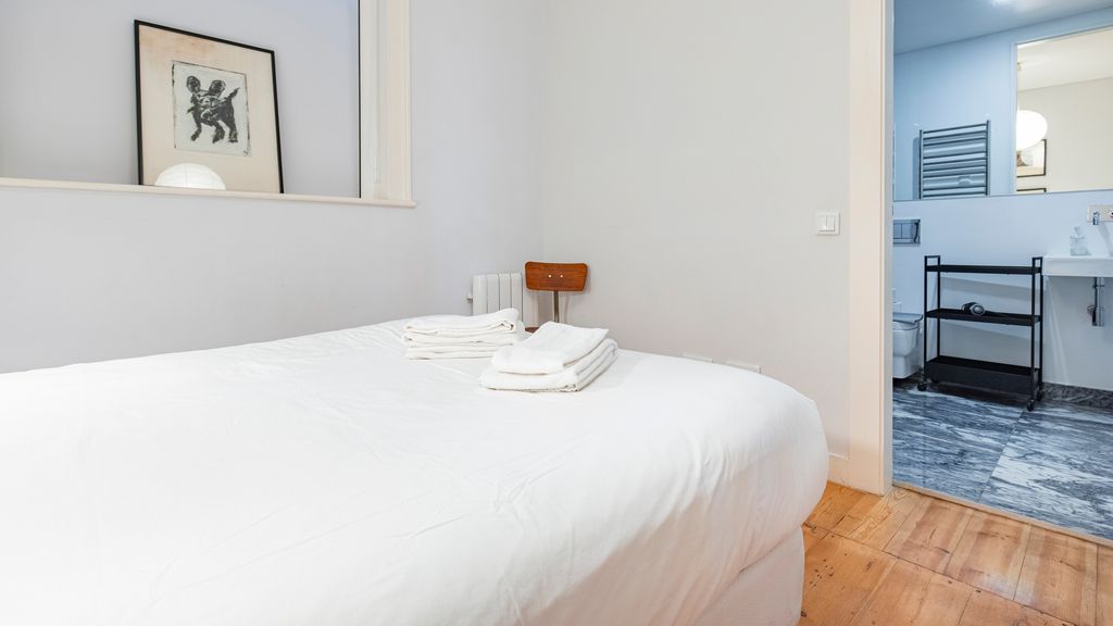 Castelo Design W/ Balcony & View by LovelyStay