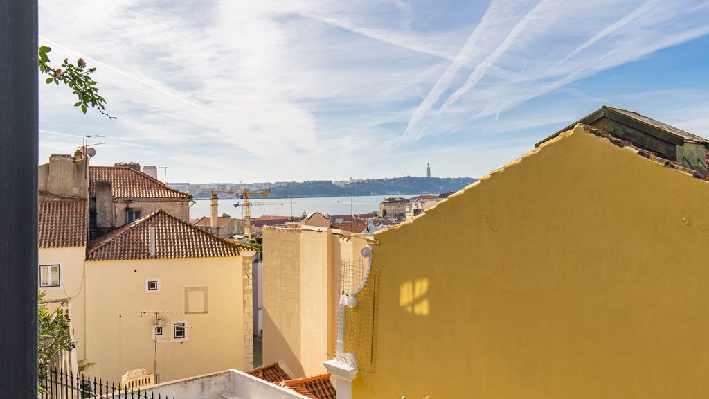 Castelo Design W/ Balcony & View by LovelyStay