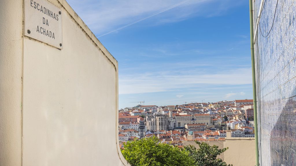 Castelo Design W/ Balcony & View by LovelyStay