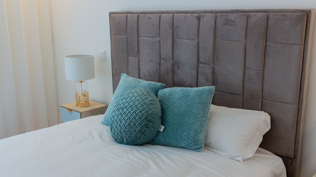 Stunning Apartment w/ Free Parking by LovelyStay