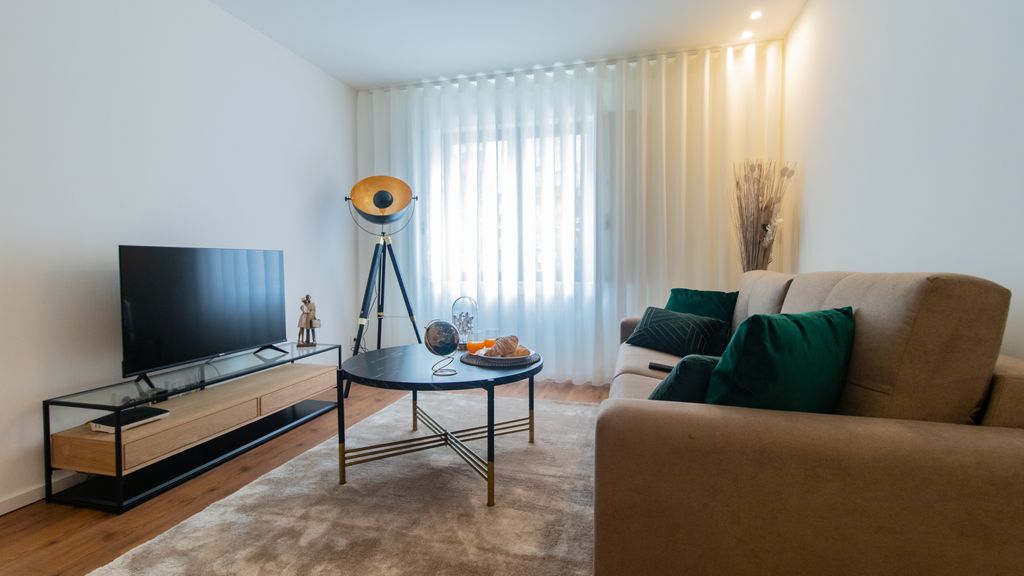Stunning Apartment w/ Free Parking by LovelyStay