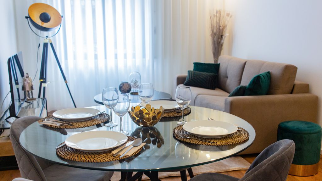 Stunning Apartment w/ Free Parking by LovelyStay