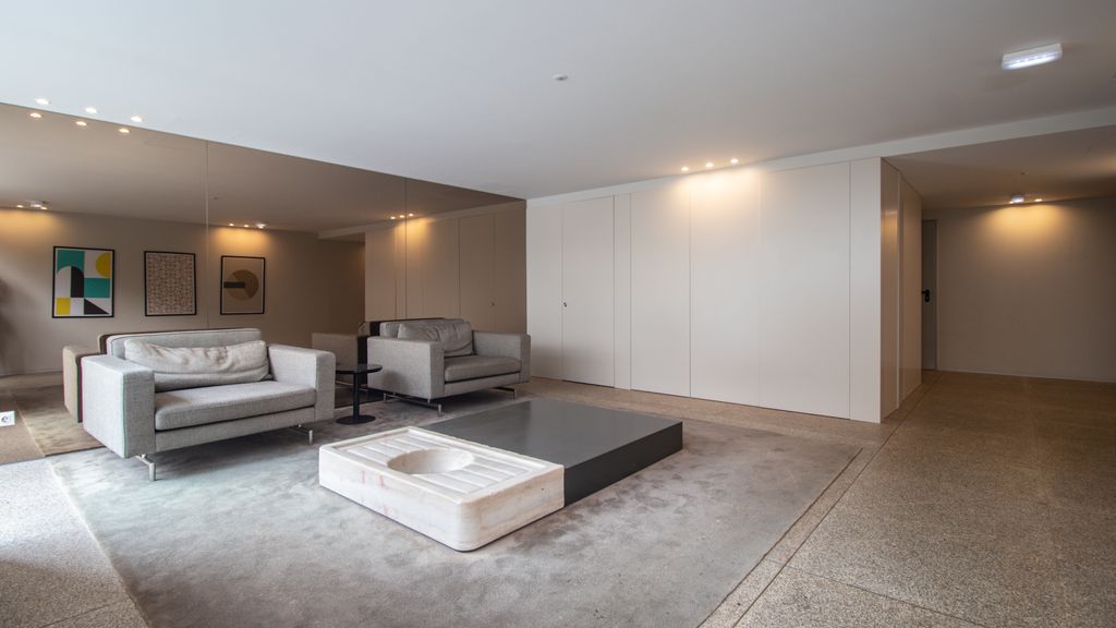 Stunning Apartment w/ Free Parking by LovelyStay