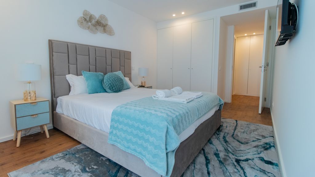 Stunning Apartment w/ Free Parking by LovelyStay