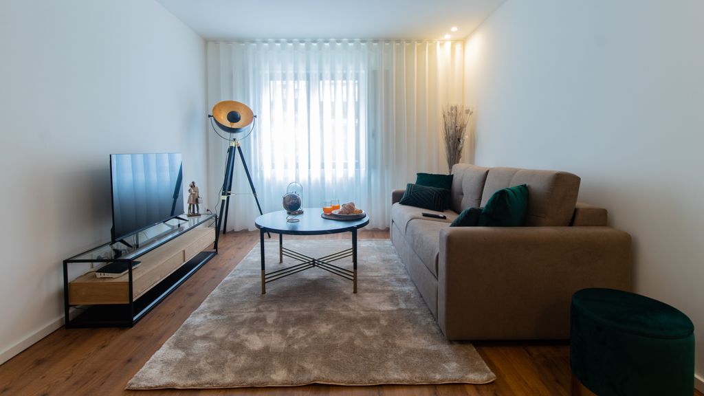 Stunning Apartment w/ Free Parking by LovelyStay