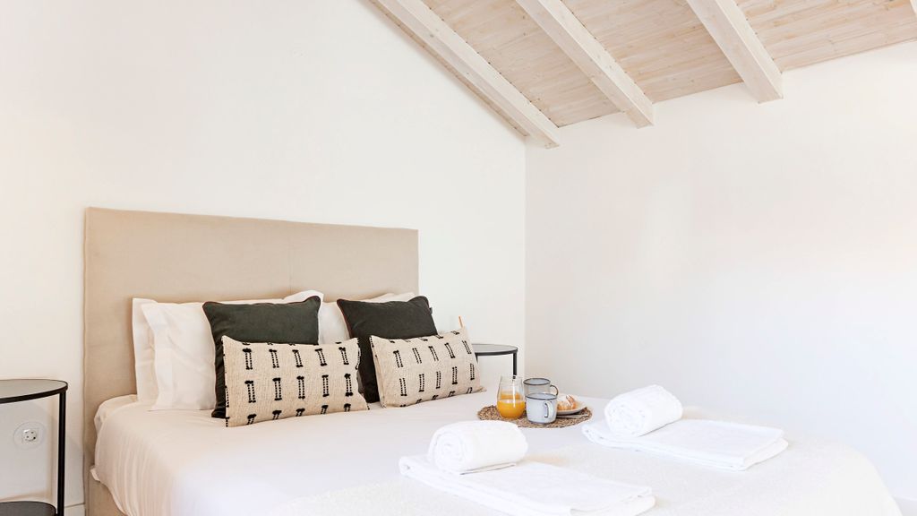 Bright & Central Studio by LovelyStay