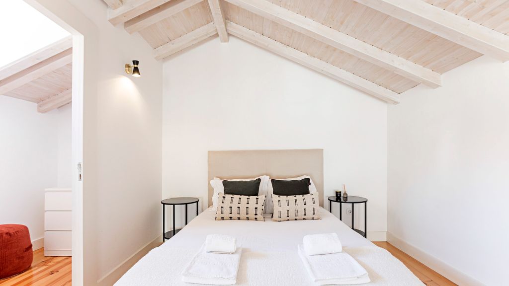 Bright & Central Studio by LovelyStay