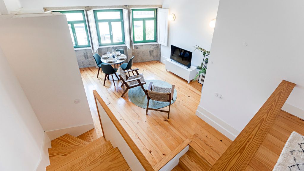 Bright & Central Studio by LovelyStay