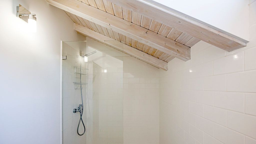 Bright & Central Studio by LovelyStay