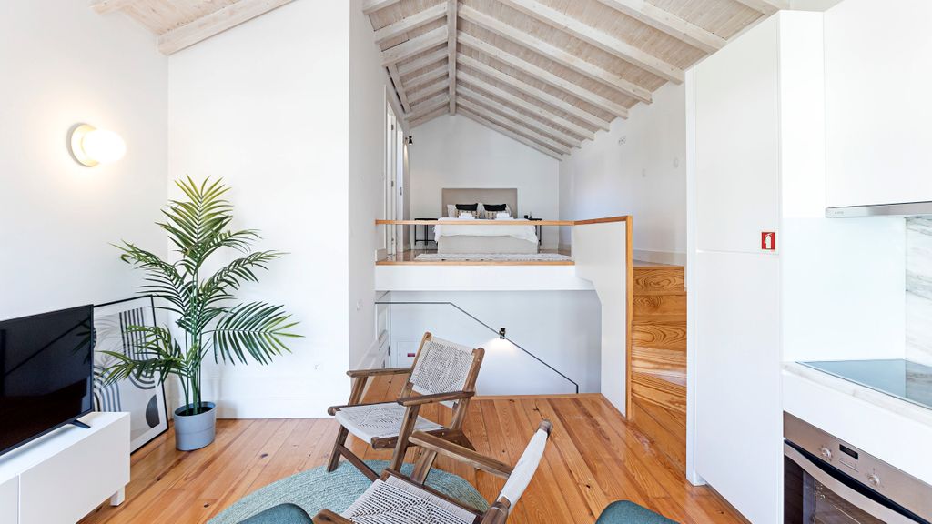 Bright & Central Studio by LovelyStay