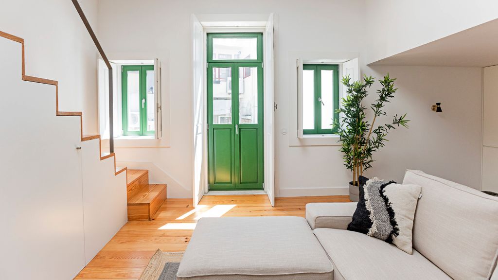 Central 2BR Apartment w/ Patio by LovelyStay