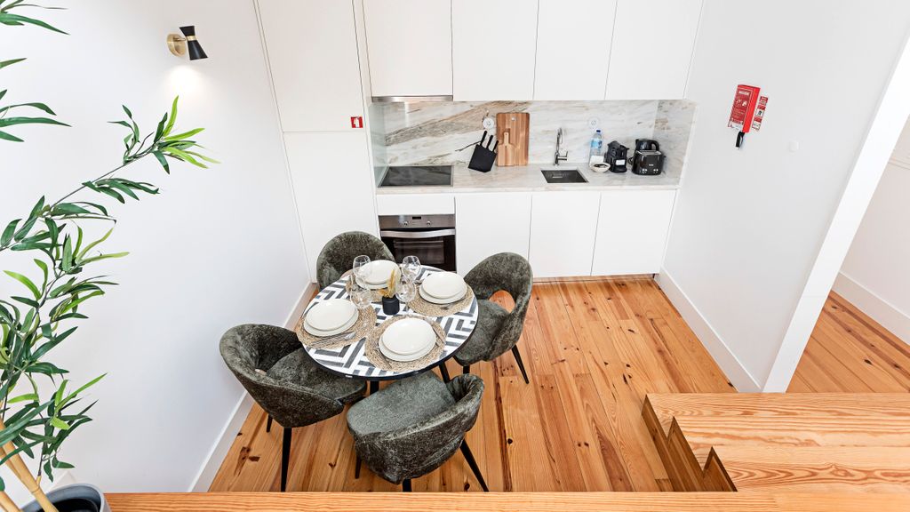 Central 2BR Apartment w/ Patio by LovelyStay