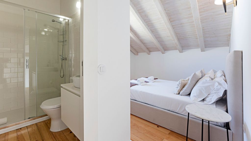 Central 2BR Apartment w/ Patio by LovelyStay
