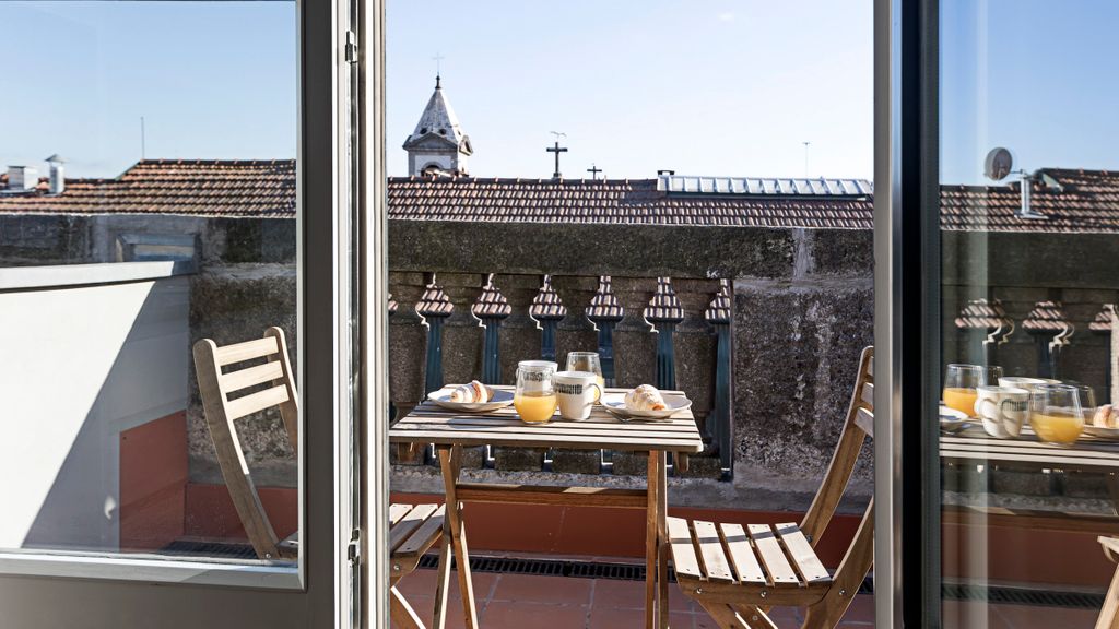 Aliados Premium 1BR w/ Terrace by LovelyStay