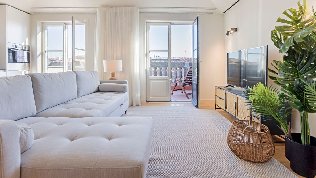 Aliados Premium 1BR w/ Terrace by LovelyStay