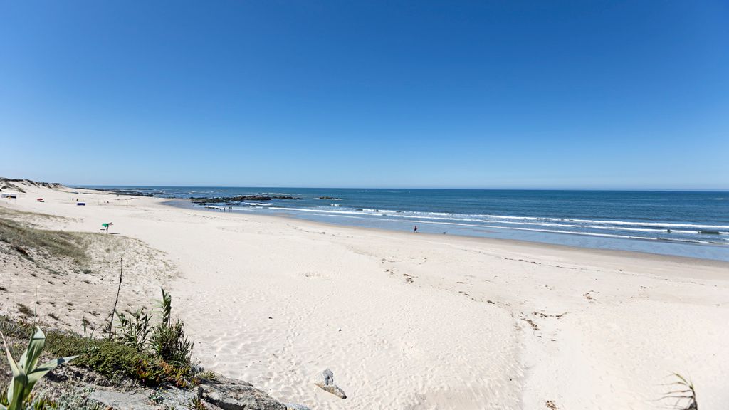 Mindelo Villa Beach by LovelyStay