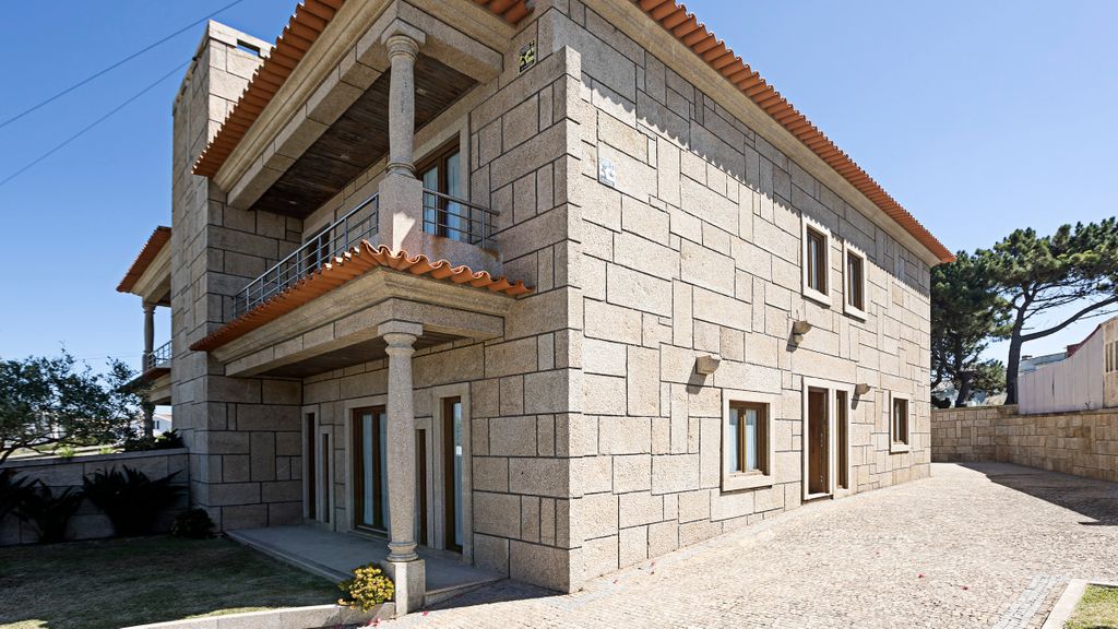 Mindelo Villa Beach by LovelyStay
